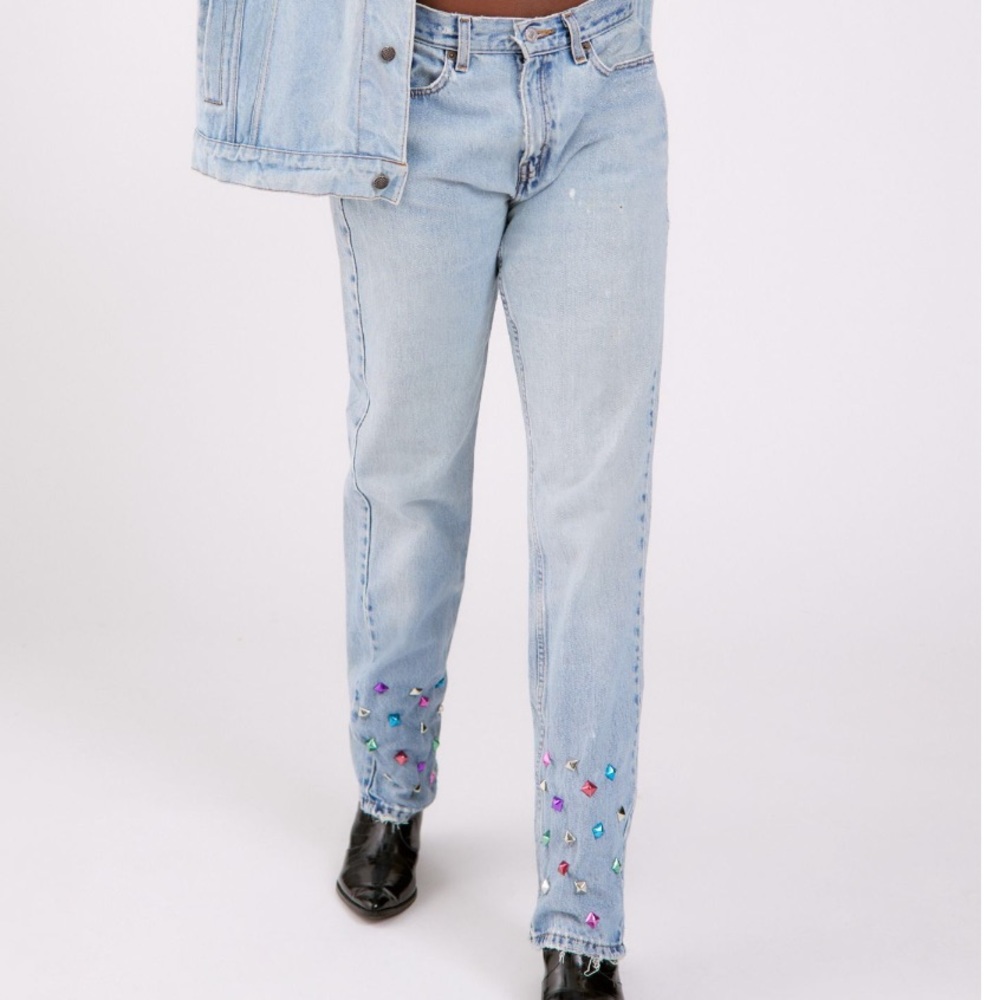 BF 🍁🔥SALE RARE Levi’s limited edition studded hem jean